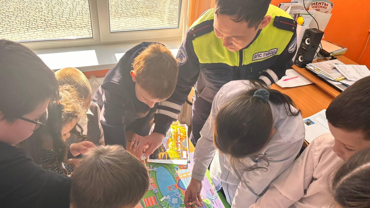 В гостях у Аноской начальной школы — сотрудники ГАИ! В гостях у Аноской начальной школы — сотрудники ГАИ!