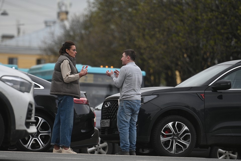 Водители под угрозой: Госдума планирует запретить помощь нарушителям