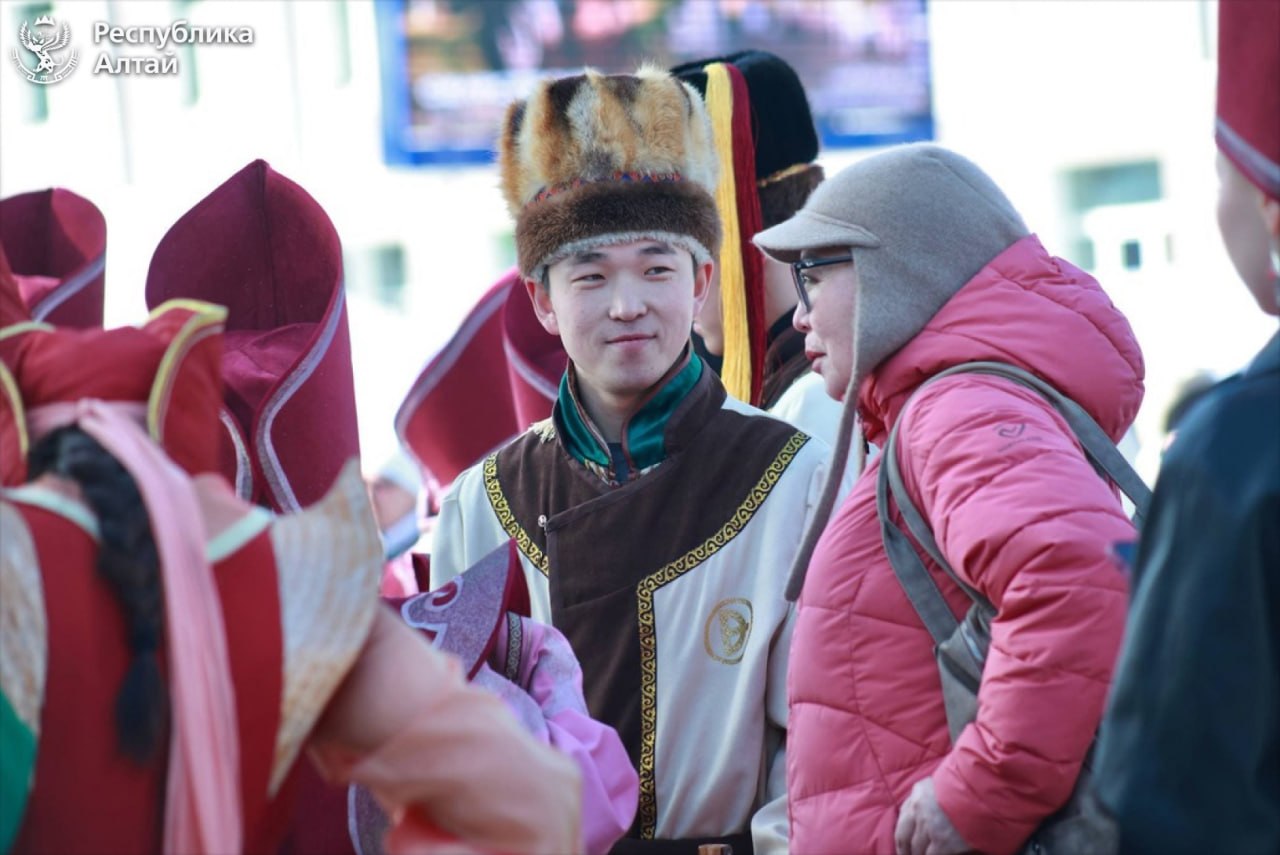 На центральной площади Горно-Алтайска отметили Jылгайак и Наурыз На центральной площади Горно-Алтайска отметили Jылгайак и Наурыз