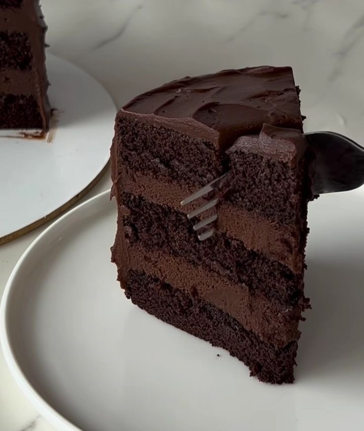 Почему вечером тянет на сладкое: секреты и решения