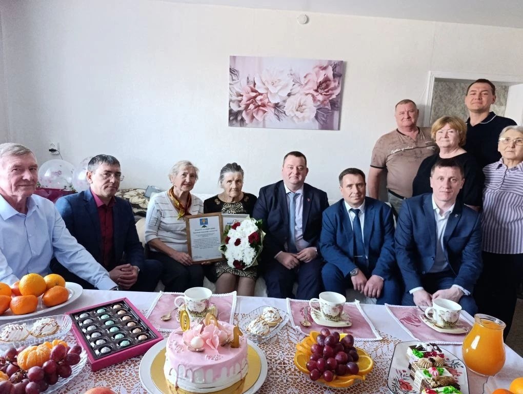 Труженице тыла, жительнице Маймы Александре Антоновне Осадчевой исполнилось 100 лет Труженице тыла, жительнице Маймы Александре Антоновне Осадчевой исполнилось 100 лет