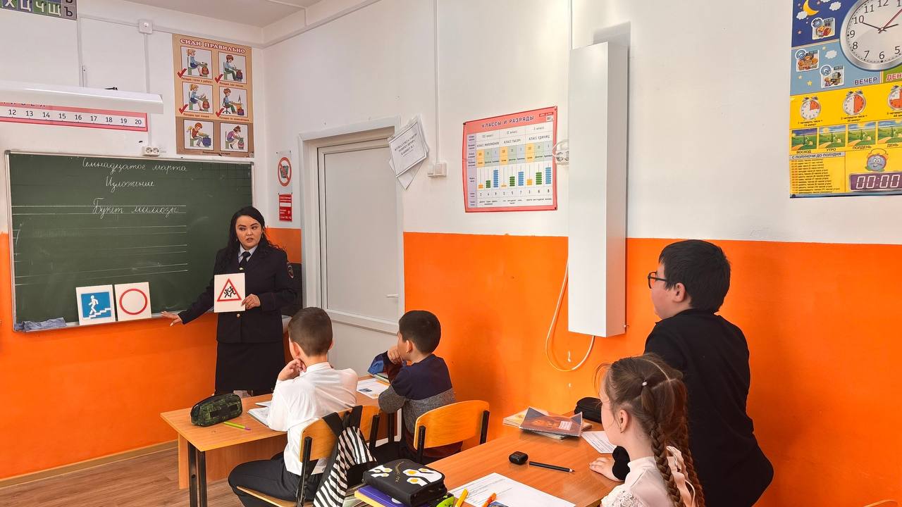 В гостях у Аноской начальной школы — сотрудники ГАИ! В гостях у Аноской начальной школы — сотрудники ГАИ!