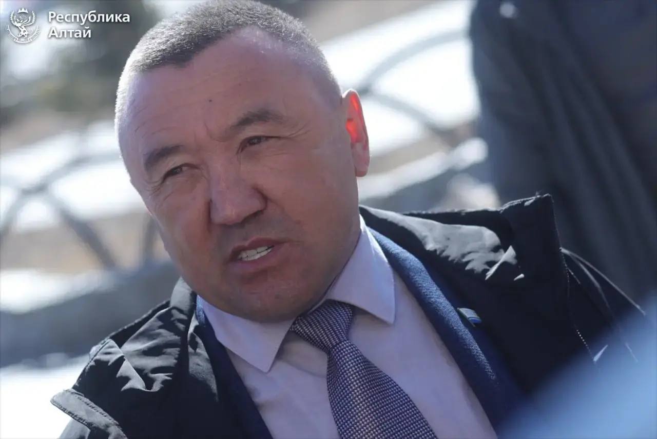 Андрей Таксанов – выпускник региональной кадровой программы «Герои Алтая» – назначен руководителем Центра занятости населения в Усть-Канском районе Андрей Таксанов – выпускник региональной кадровой программы «Герои Алтая» – назначен руководителем Центра занятости населения в Усть-Канском районе