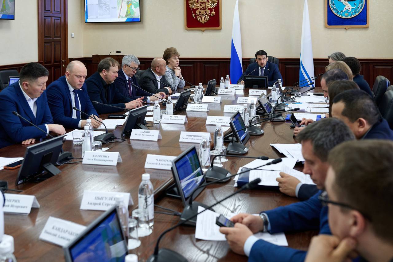 Александр Прокопьев: Республика Алтай строго придерживается принципа: если инвестор берёт на себя обязательства — он должен их выполнять Александр Прокопьев: Республика Алтай строго придерживается принципа: если инвестор берёт на себя обязательства — он должен их выполнять