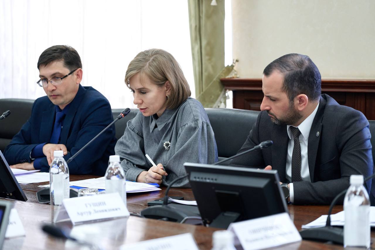 Александр Прокопьев: Республика Алтай строго придерживается принципа: если инвестор берёт на себя обязательства — он должен их выполнять Александр Прокопьев: Республика Алтай строго придерживается принципа: если инвестор берёт на себя обязательства — он должен их выполнять