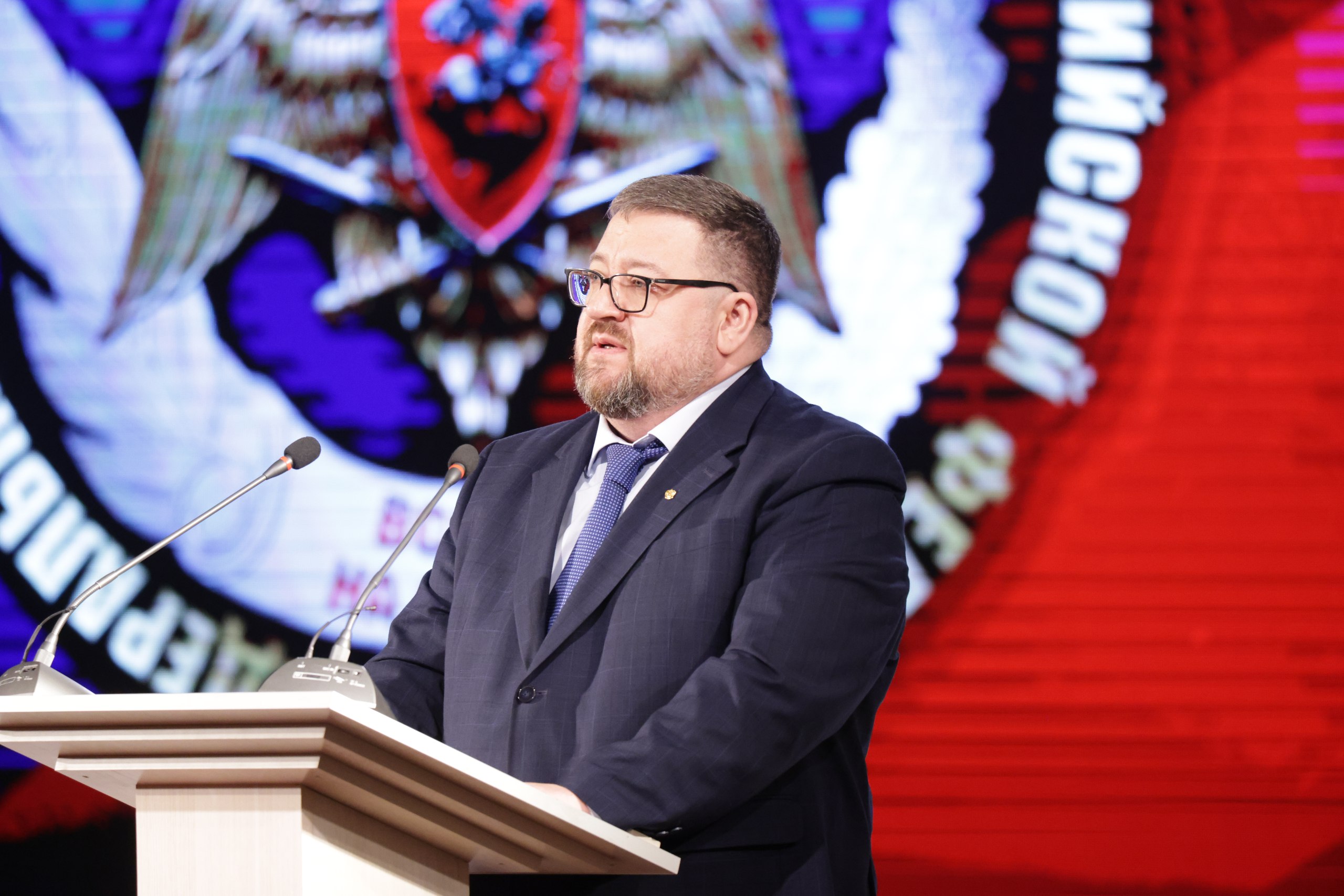 26 марта в Национальном театре им. П.В. Кучияк состоялось торжественное собрание, посвященное 10-летию войск национальной гвардии РФ и 215-й годовщине образования войск правопорядка 26 марта в Национальном театре им. П.В. Кучияк состоялось торжественное собрание, посвященное 10-летию войск национальной гвардии РФ и 215-й годовщине образования войск правопорядка