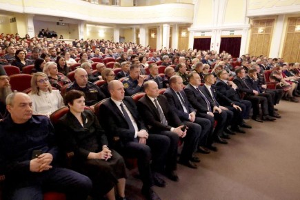 26 ����� � ������������ ������ ��. �.�. ������ ���������� ������������� ��������, ����������� 10-����� ����� ������������ ������� �� � 215-� ��������� ����������� ����� ������������