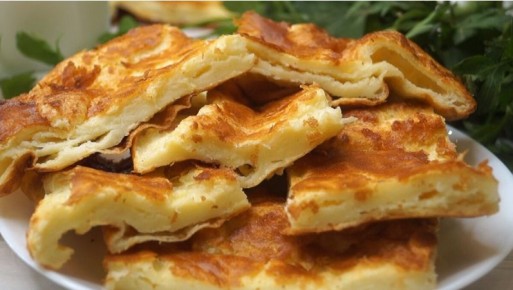 Удобный завтрак: ленивый блин-гигант всего за 30 минут