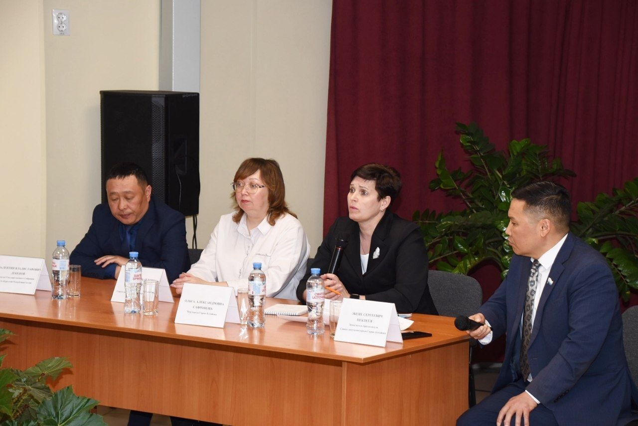 На этой неделе в Горно-Алтайске начались ежегодные сходы граждан На этой неделе в Горно-Алтайске начались ежегодные сходы граждан