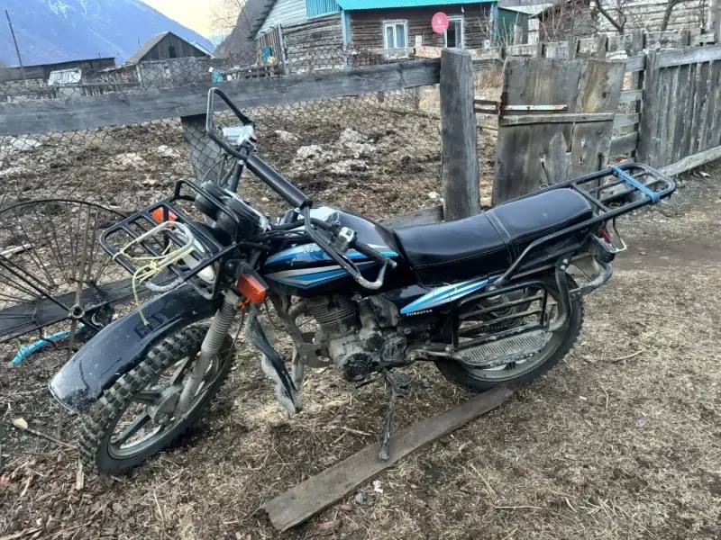 В Улаганском районе несовершеннолетний водитель мотоцикла допустил столкновение с автомобилем, в результате чего пострадал 14-летний пассажир В Улаганском районе несовершеннолетний водитель мотоцикла допустил столкновение с автомобилем, в результате чего пострадал 14-летний пассажир