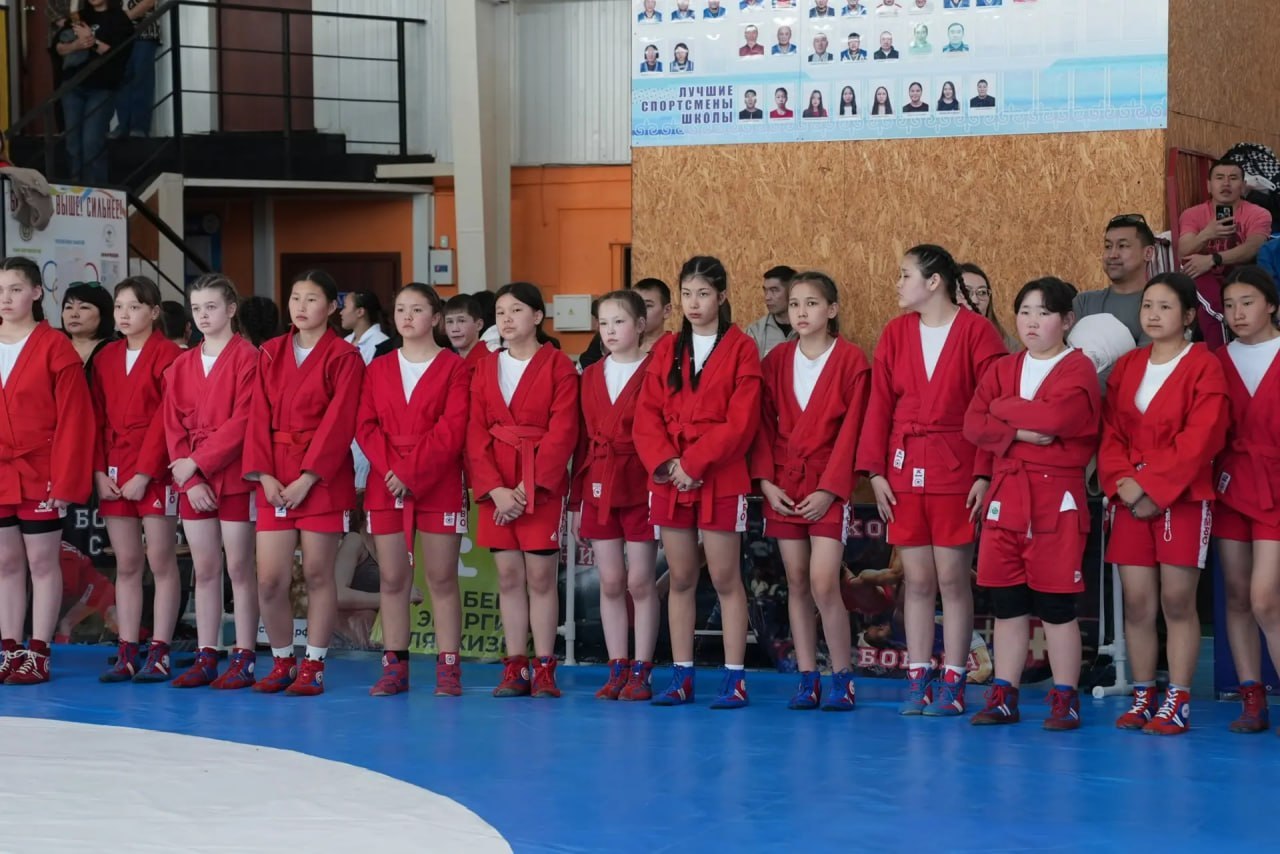 В Онгудае более 200 юных спортсменов поборолись за призы Героя России Амыра Аргамакова В Онгудае более 200 юных спортсменов поборолись за призы Героя России Амыра Аргамакова