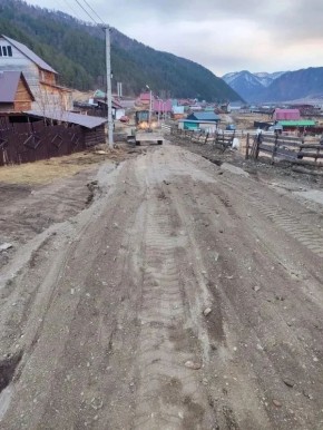 Восстанавливать дороги после проведения водопровода начали в Элекмонаре