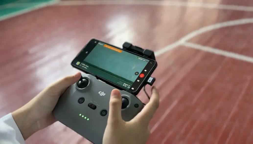 На базе медицинского колледжа начал работу специализированный учебный центр по пилотированию FPV-дронов На базе медицинского колледжа начал работу специализированный учебный центр по пилотированию FPV-дронов