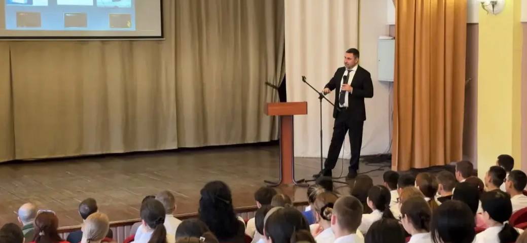 На базе медицинского колледжа начал работу специализированный учебный центр по пилотированию FPV-дронов На базе медицинского колледжа начал работу специализированный учебный центр по пилотированию FPV-дронов