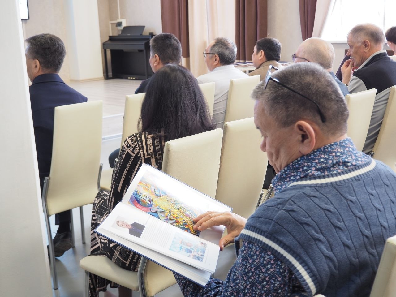 В столице региона состоялась презентация книг о художниках и изобразительном искусстве Горного Алтая В столице региона состоялась презентация книг о художниках и изобразительном искусстве Горного Алтая