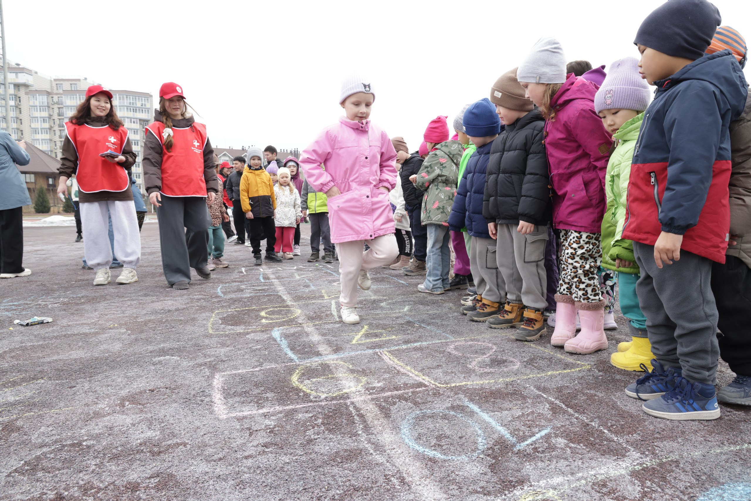 Министр вышел на зарядку: Александр Суразов лично разбудил Горно-Алтайск спортом