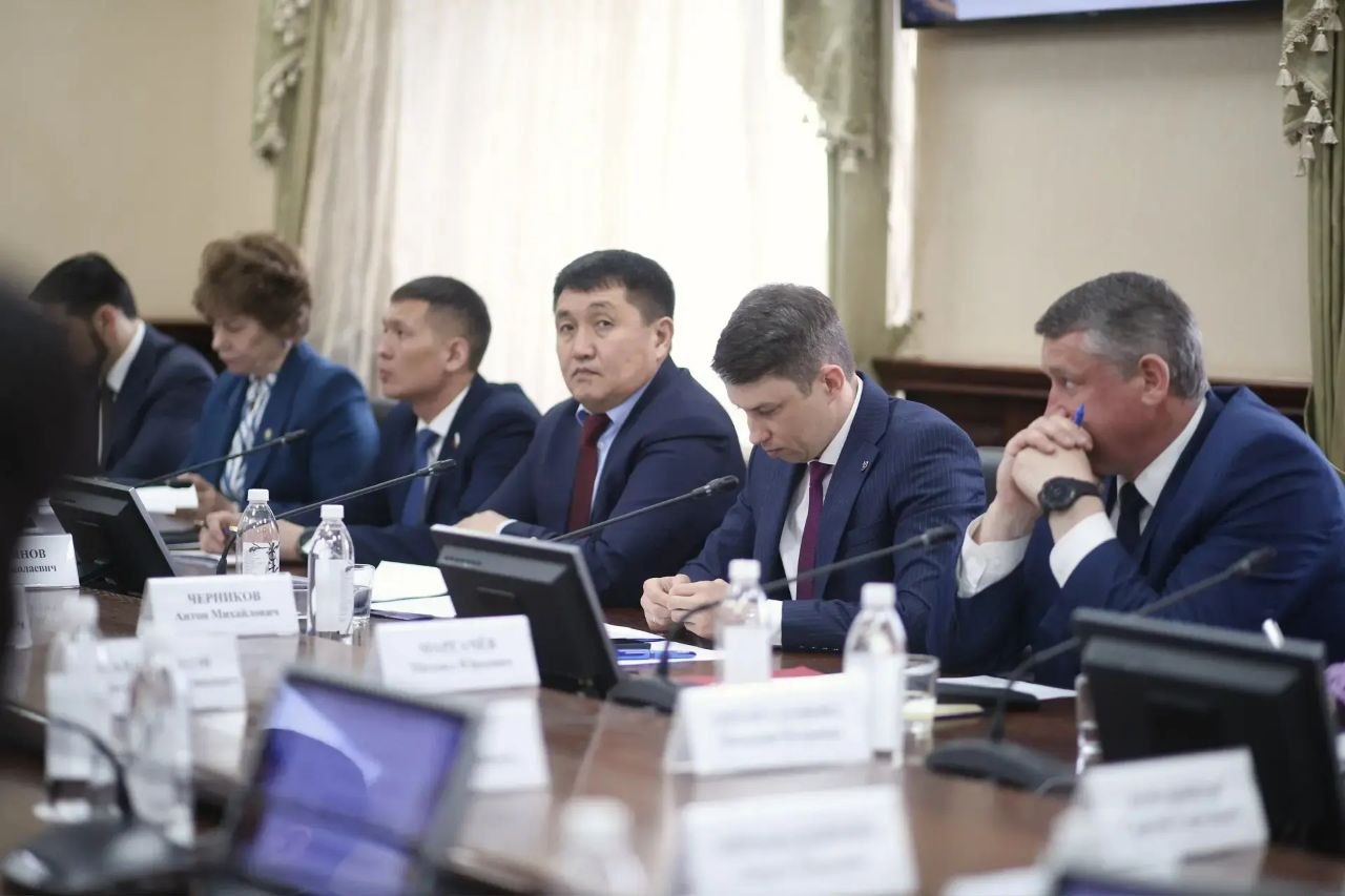 Первый вице-спикер парламента Татьяна Гигель приняла участие в заседании Правительства РА под руководством главы региона Андрея Турчака, где было рассмотрено шесть вопросов Первый вице-спикер парламента Татьяна Гигель приняла участие в заседании Правительства РА под руководством главы региона Андрея Турчака, где было рассмотрено шесть вопросов