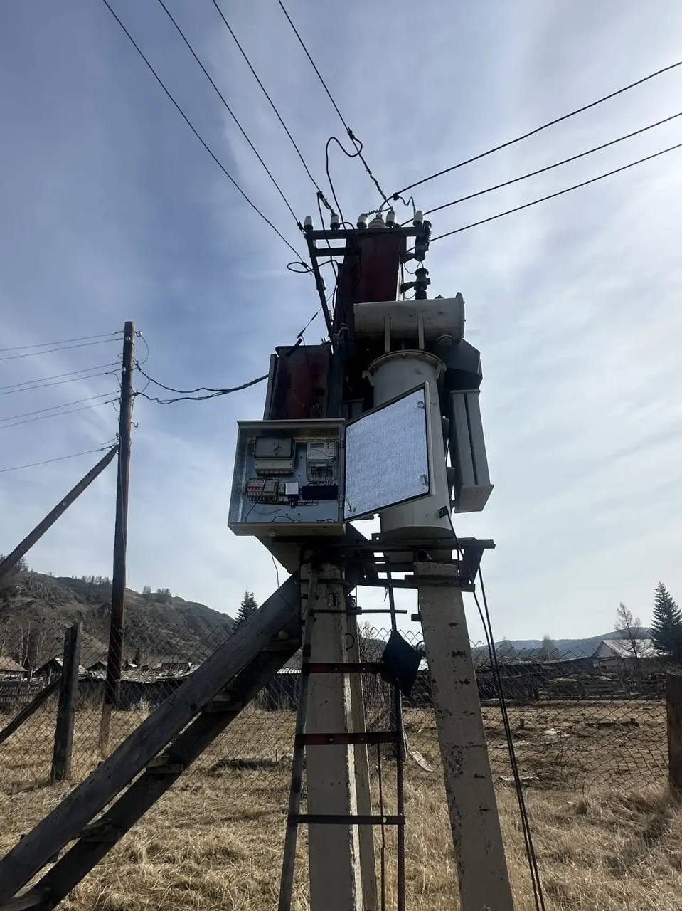 Прокуратура Усть-Коксинского района провела проверку технического состояния электрических сетей Прокуратура Усть-Коксинского района провела проверку технического состояния электрических сетей