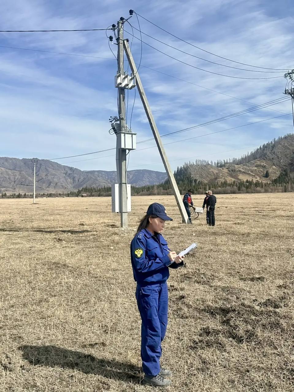 Прокуратура Усть-Коксинского района провела проверку технического состояния электрических сетей
