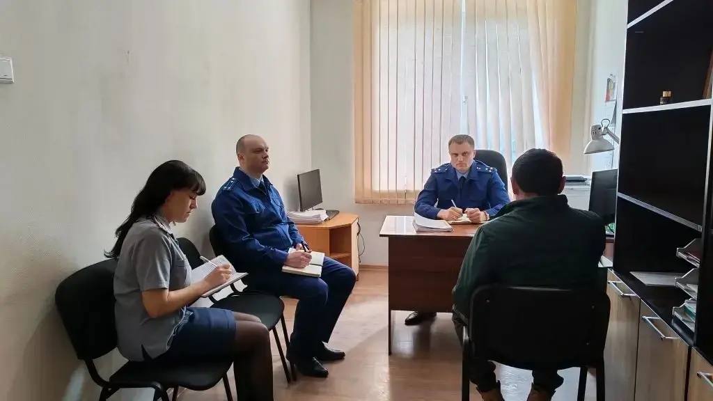 Прокуратура Усть-Коксинского района провела проверку технического состояния электрических сетей Прокуратура Усть-Коксинского района провела проверку технического состояния электрических сетей