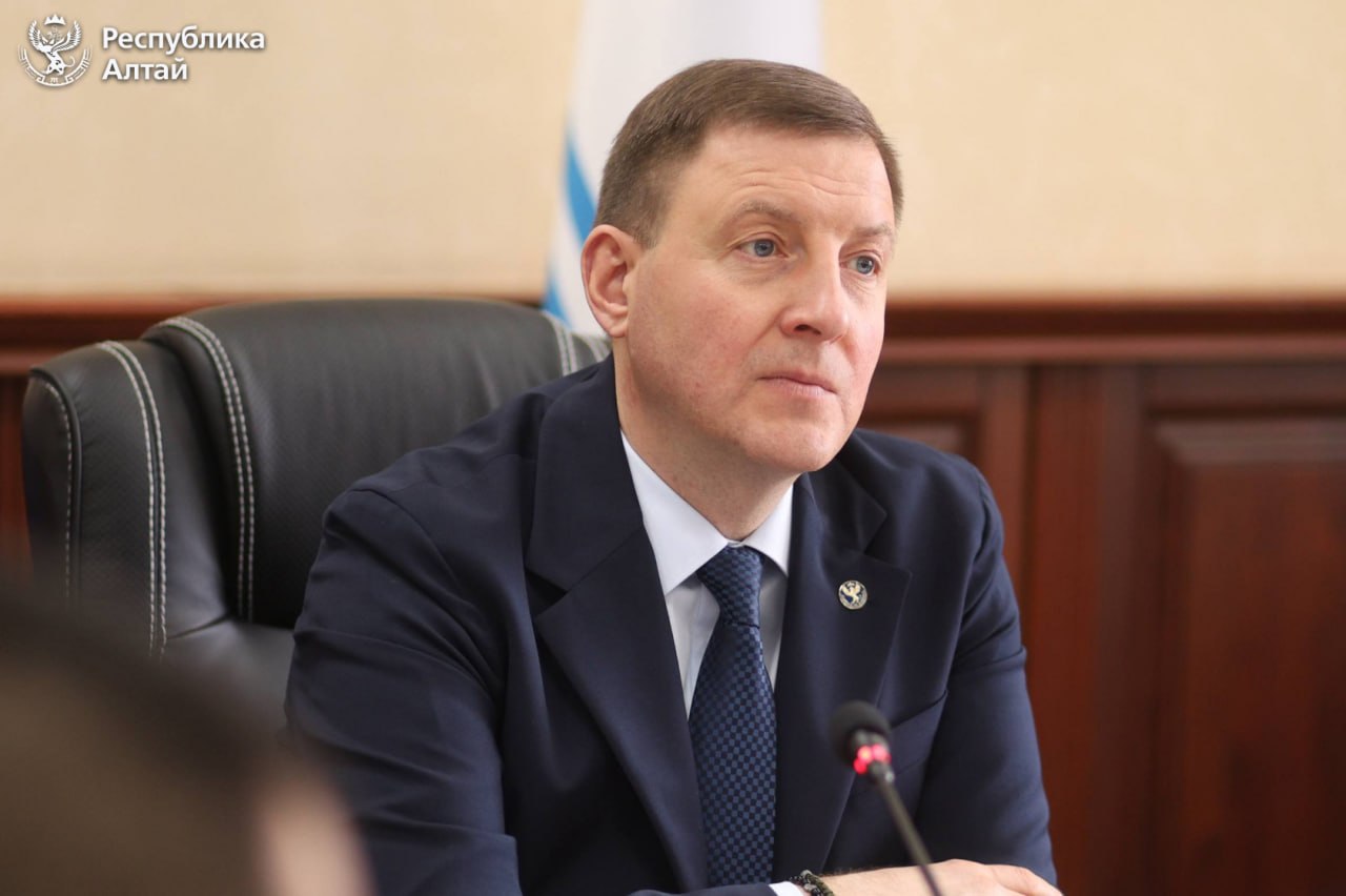 Глава Республики Алтай Андрей Турчак провел штаб по строительству и капитальному ремонту социальных объектов Глава Республики Алтай Андрей Турчак провел штаб по строительству и капитальному ремонту социальных объектов