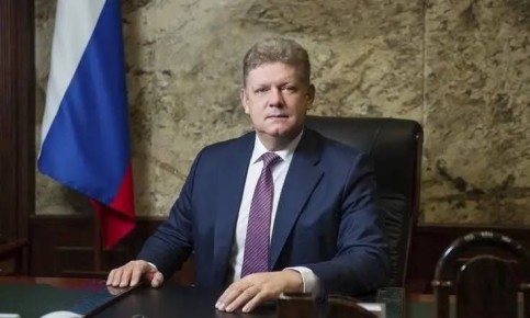 Поздравление полномочного представителя Президента Российской Федерации в Сибирском федеральном округе с праздником Пасхи