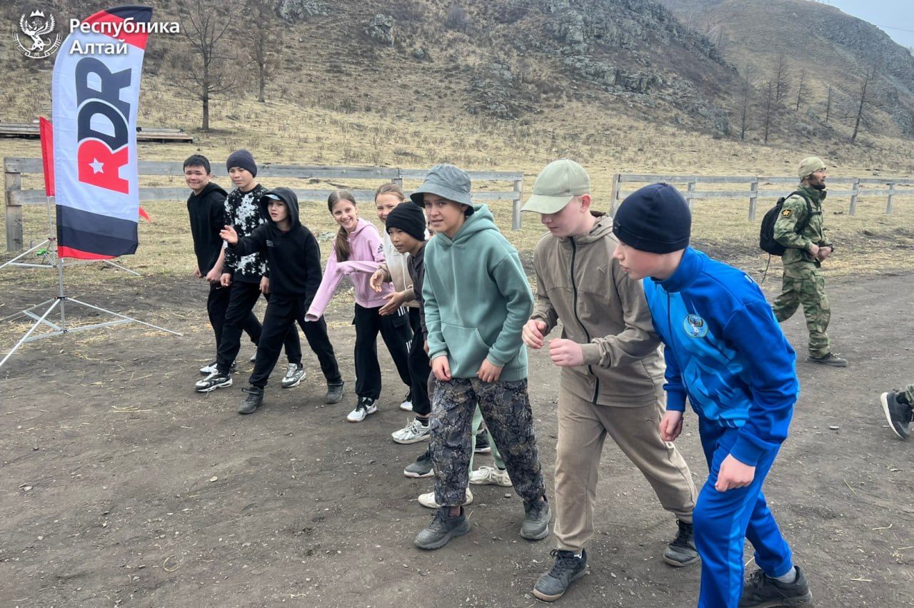 В районах республики начались муниципальные этапы военно-патриотической игры «Зарница 2.0». К соревнованиям уже присоединились Майминский, Шебалинский и Чемальский районы В районах республики начались муниципальные этапы военно-патриотической игры «Зарница 2.0». К соревнованиям уже присоединились Майминский, Шебалинский и Чемальский районы