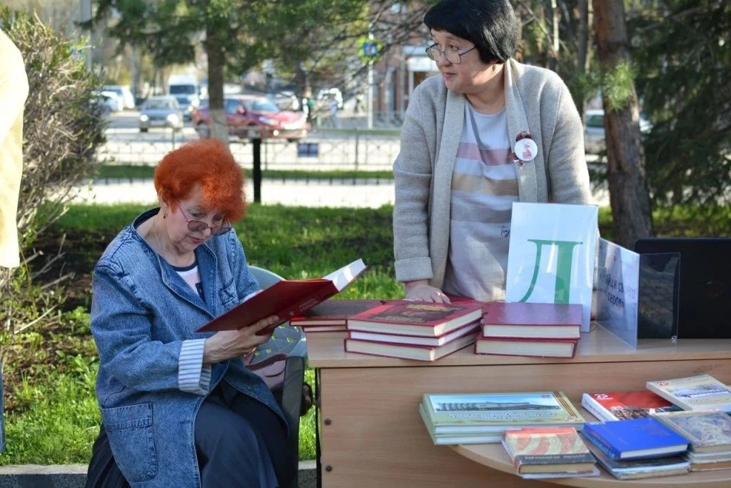«Библионочь» пройдет в Горно-Алтайске 17 апреля – в Национальной библиотеке им. Чевалкова. Время проведения – с 18:00 до 22:00