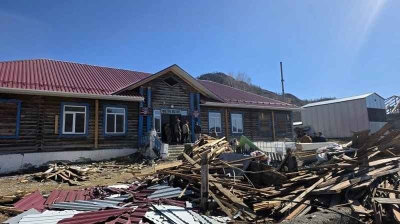 В Усть-Муте капитально ремонтируют школу по Народной программе «Единой России»