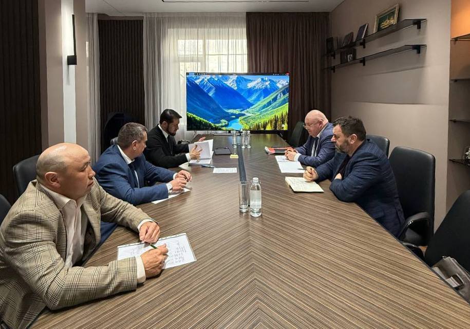 Александр Прокопьев: Провел встречу с руководителем Россельхознадзора по Алтайскому краю и Республике Алтай Сергеем Рябых Александр Прокопьев: Провел встречу с руководителем Россельхознадзора по Алтайскому краю и Республике Алтай Сергеем Рябых