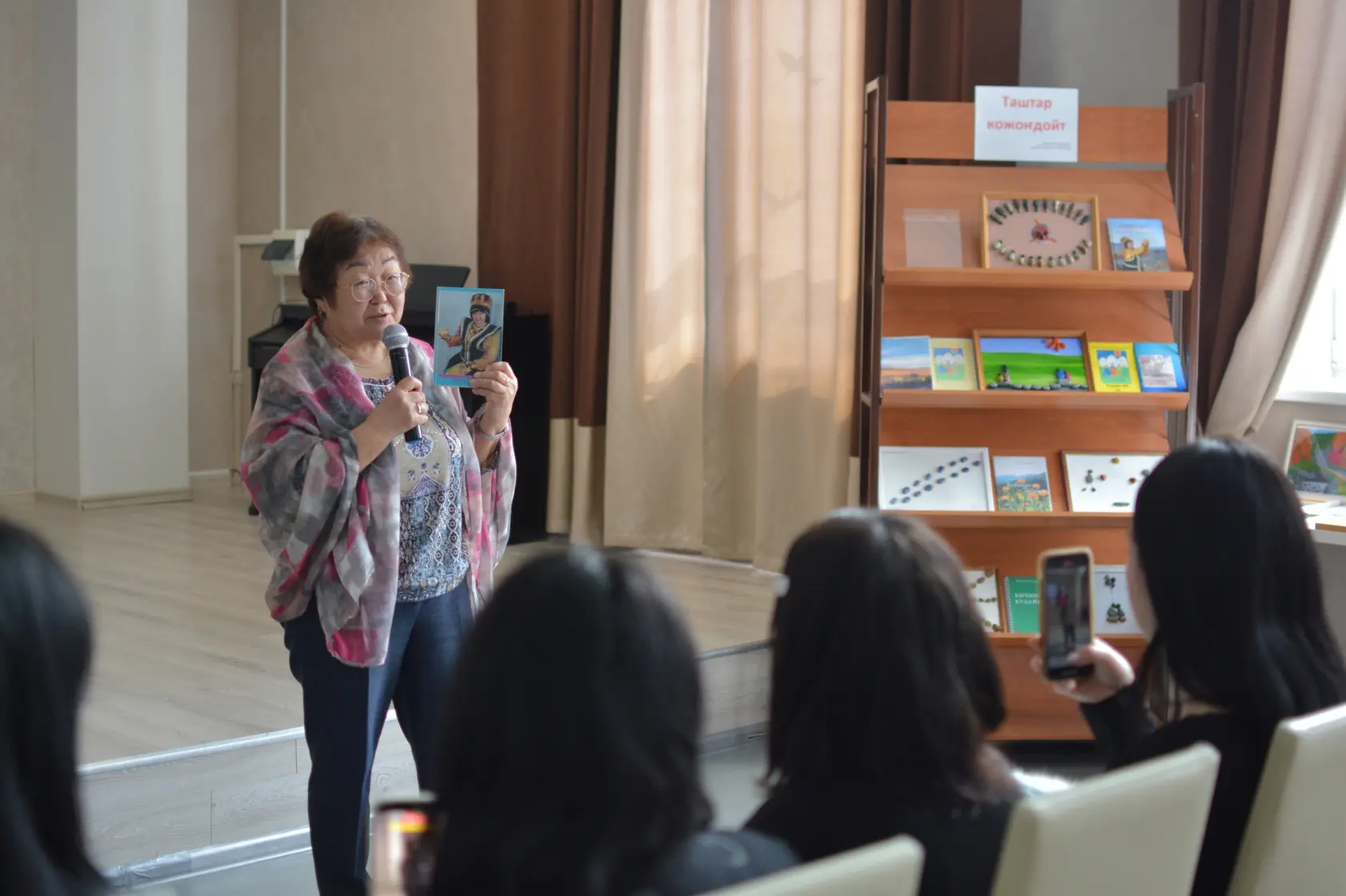 В Республике Алтай завершился фестиваль «Книга Алтая» В Республике Алтай завершился фестиваль «Книга Алтая»