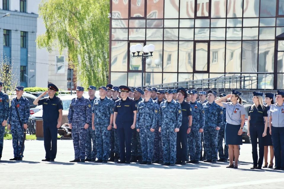 В Горно-Алтайске проходят репетиции парада Победы В Горно-Алтайске проходят репетиции парада Победы