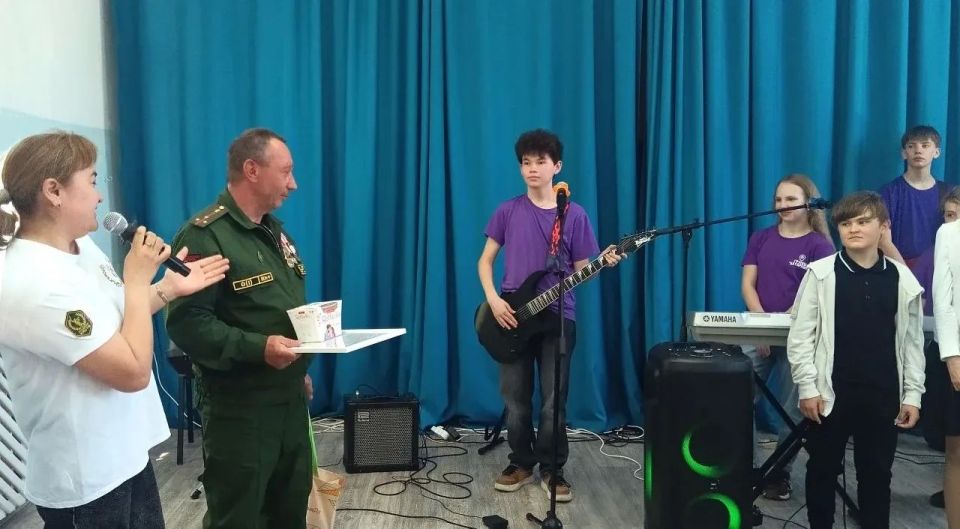 Юные участники творческого объединения «Созвездие РА» подготовили концерт для своих сверстников из Республиканского реабилитационного центра для детей и подростков с ограниченными возможностями Юные участники творческого объединения «Созвездие РА» подготовили концерт для своих сверстников из Республиканского реабилитационного центра для детей и подростков с ограниченными возможностями