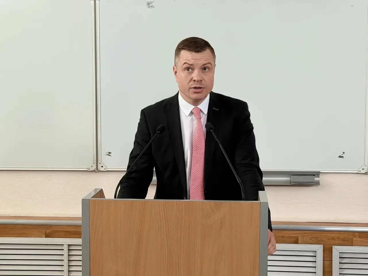 Прямо сейчас в Горно-Алтайском государственном университете проходит открытие патриотической акции «Вахта памяти» Прямо сейчас в Горно-Алтайском государственном университете проходит открытие патриотической акции «Вахта памяти»