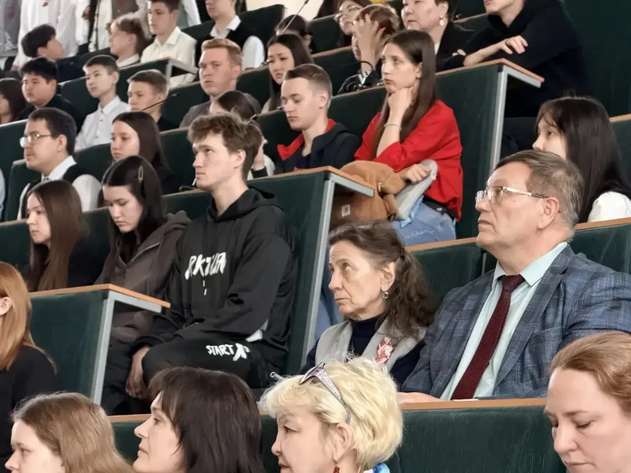 Прямо сейчас в Горно-Алтайском государственном университете проходит открытие патриотической акции «Вахта памяти» Прямо сейчас в Горно-Алтайском государственном университете проходит открытие патриотической акции «Вахта памяти»