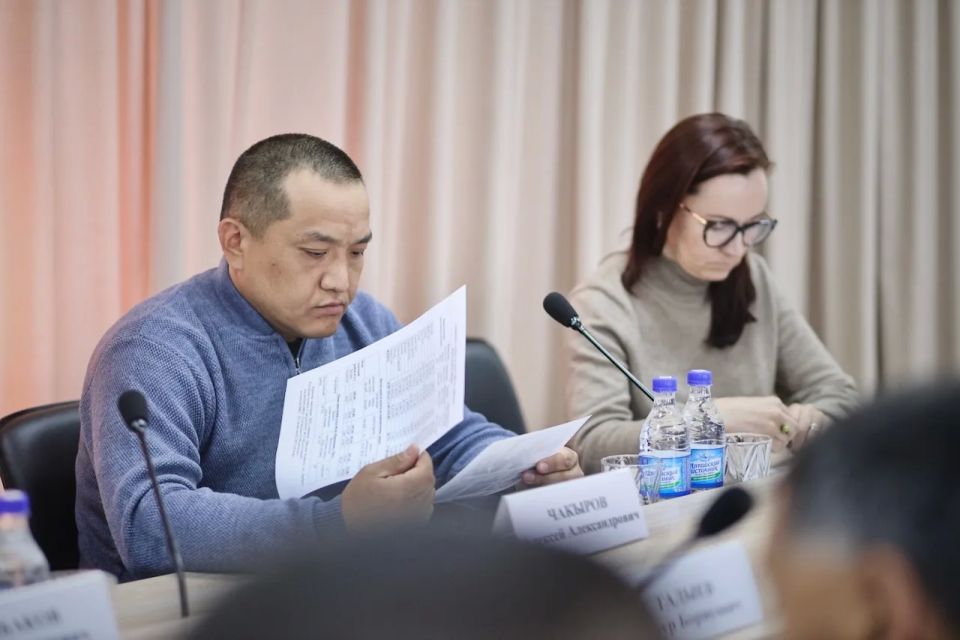 Андрей Турчак: С главами сельских поселений Кош-Агачского района обсудили тему вывоза мусора Андрей Турчак: С главами сельских поселений Кош-Агачского района обсудили тему вывоза мусора