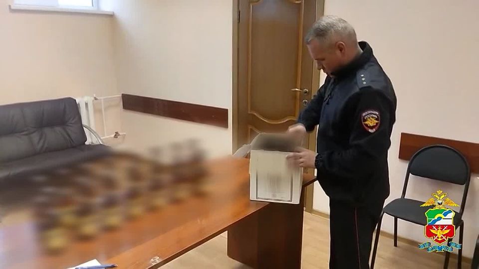 Более 20 литров нелегально перевозимого алкоголя изъяли транспортные полицейские Алтая у граждан, пересекающих границу Российской Федерации