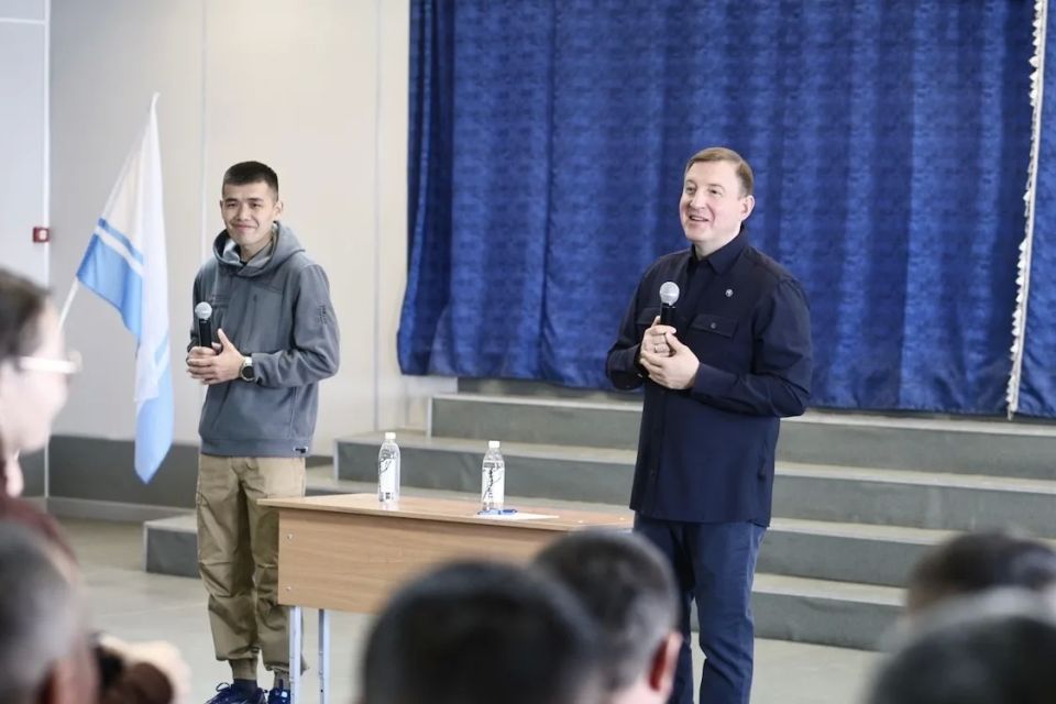 Андрей Турчак: Рабочую поездку в Кош-Агачский район начали со встречи с общественниками, представителями сельских поселений и депутатами