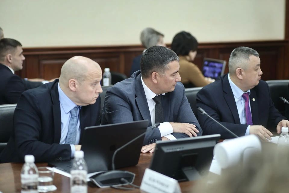 Андрей Турчак: Провели очередное заседание Правительства Андрей Турчак: Провели очередное заседание Правительства