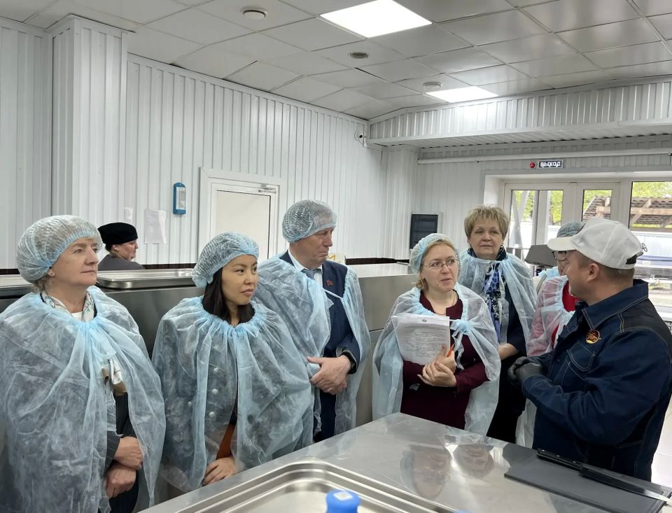 Практику реализации государственной поддержки субъектов малого и среднего предпринимательства в Республике Алтай обсудили участники во время выездного совещания комитета по развитию туризма, предпринимательства, спорта и... Практику реализации государственной поддержки субъектов малого и среднего предпринимательства в Республике Алтай обсудили участники во время выездного совещания комитета по развитию туризма, предпринимательства, спорта и...