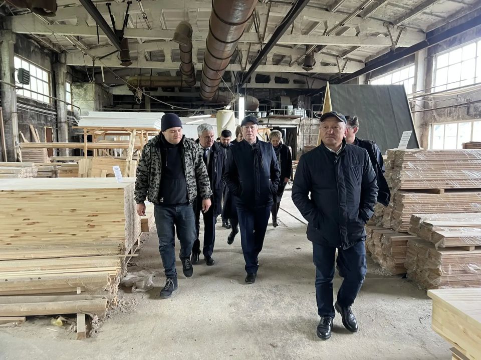 Практику реализации государственной поддержки субъектов малого и среднего предпринимательства в Республике Алтай обсудили участники во время выездного совещания комитета по развитию туризма, предпринимательства, спорта и... Практику реализации государственной поддержки субъектов малого и среднего предпринимательства в Республике Алтай обсудили участники во время выездного совещания комитета по развитию туризма, предпринимательства, спорта и...