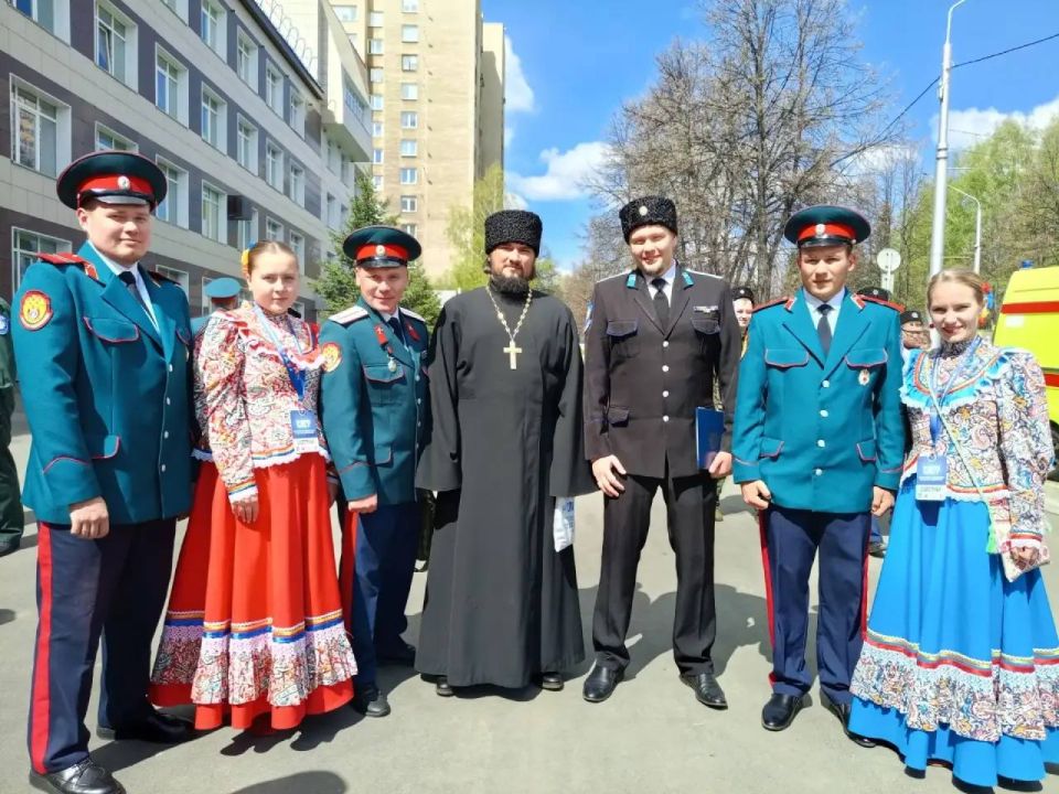 Пятиклассники из лицея №6 побывали в «закулисье» Республиканской больницы Пятиклассники из лицея №6 побывали в «закулисье» Республиканской больницы