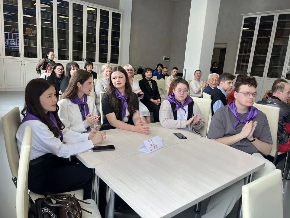 Сотрудники аппарата Госсобрания – Эл Курултай стали победителями интеллектуальной игрывикторины «Своя игра», посвящённой Дню славянской письменности и культуры Сотрудники аппарата Госсобрания – Эл Курултай стали победителями интеллектуальной игрывикторины «Своя игра», посвящённой Дню славянской письменности и культуры