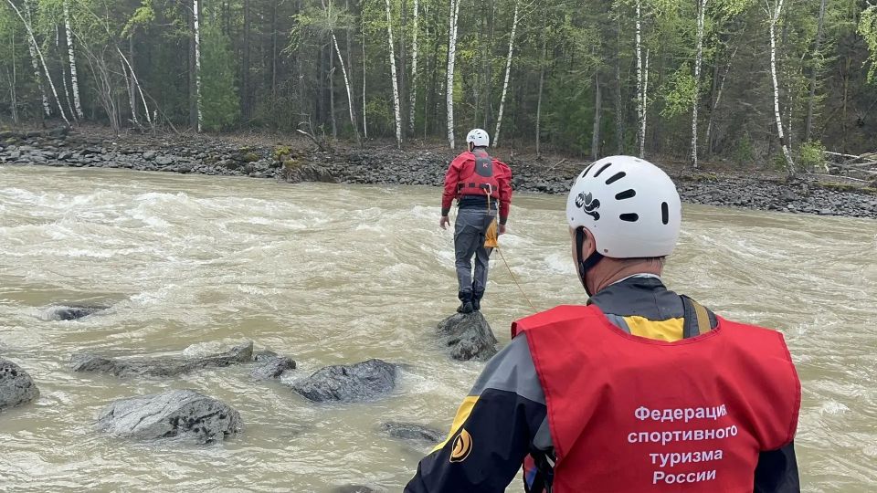 В Республике Алтай прошла аттестация инструкторов-проводников по водному туризму В Республике Алтай прошла аттестация инструкторов-проводников по водному туризму