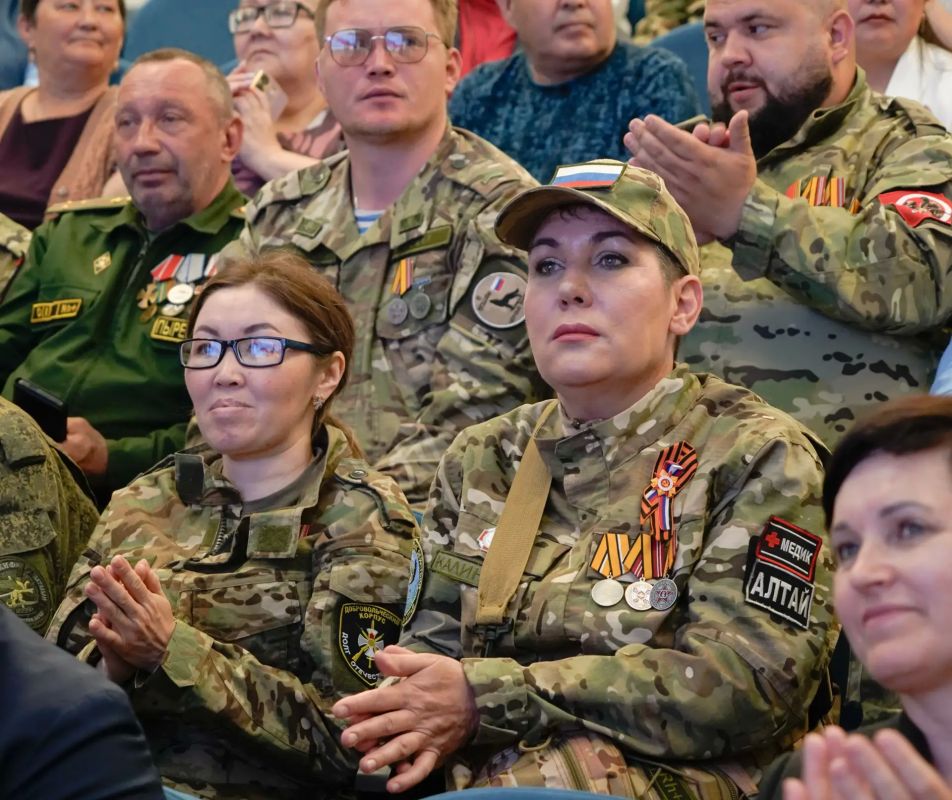 Сегодня филиал фонда «Защитники Отечества» в Республике Алтай отмечает три года со дня основания Сегодня филиал фонда «Защитники Отечества» в Республике Алтай отмечает три года со дня основания