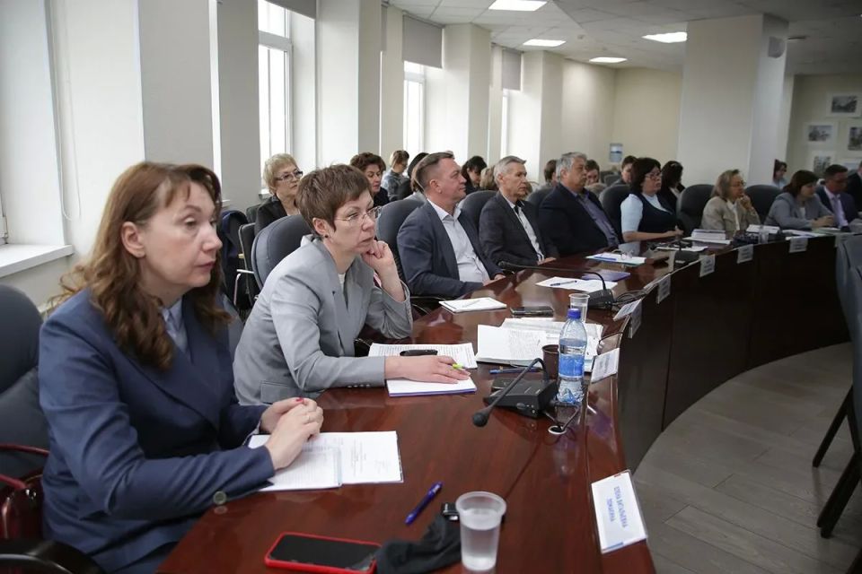 Способы обеления экономики обсудили на коллегии УФНС России по Алтайскому краю Способы обеления экономики обсудили на коллегии УФНС России по Алтайскому краю