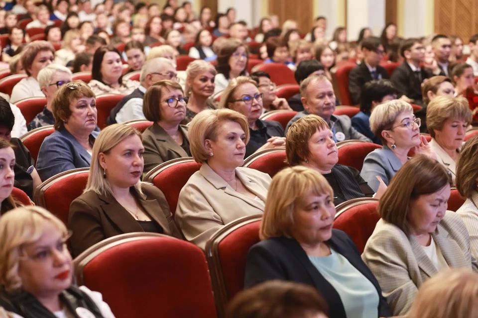 Медицинскому колледжу Горно-Алтайска исполнилось 90 лет Медицинскому колледжу Горно-Алтайска исполнилось 90 лет