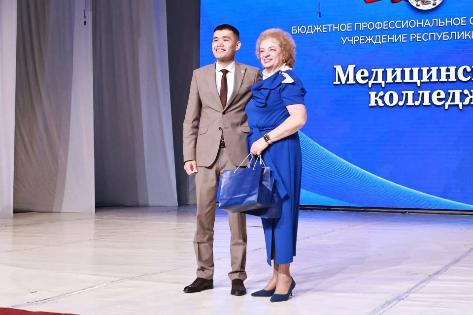 Медицинскому колледжу Горно-Алтайска исполнилось 90 лет Медицинскому колледжу Горно-Алтайска исполнилось 90 лет
