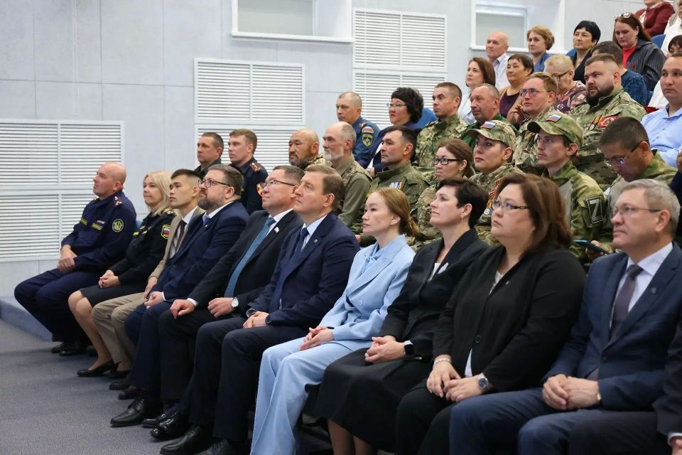 Руководитель Управления Федерального казначейства по Республике Алтай Галина Завгородняя приняла участие в торжественном мероприятии, посвященном трехлетию создания регионального отделения Государственного Филиала Фонда... Руководитель Управления Федерального казначейства по Республике Алтай Галина Завгородняя приняла участие в торжественном мероприятии, посвященном трехлетию создания регионального отделения Государственного Филиала Фонда...