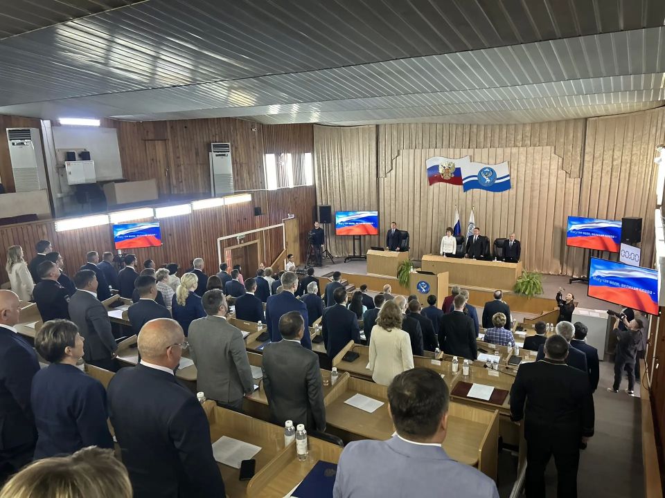 Началась очередная ХVI сессия Государственного Собрания – Эл Курултай